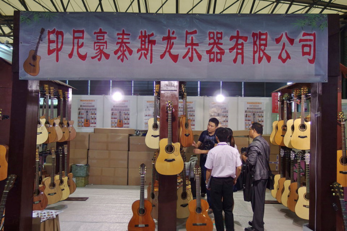 hao-tai-si-long-guitar_001